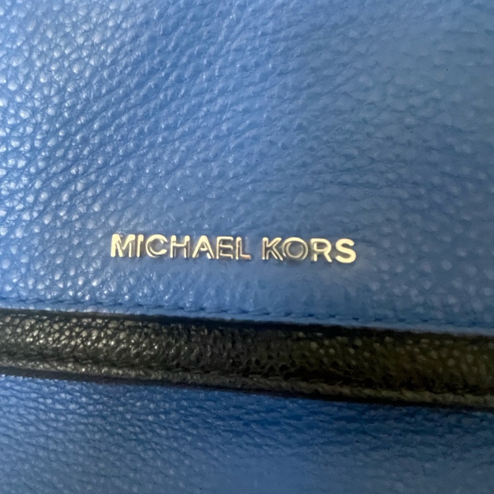 Blue Crossbody Bag - Picture 2 of 8